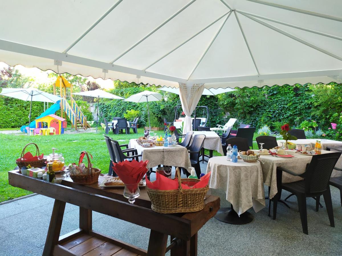 Bed & Breakfast Tiffany Domodossola Exteriör bild